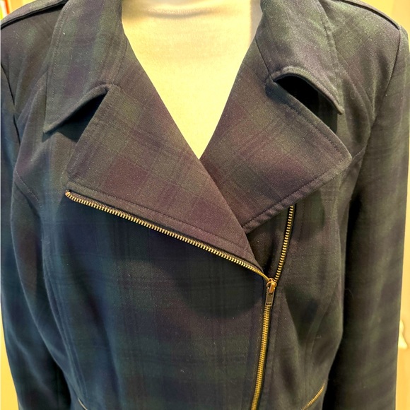 NWOT Cabi Tartan Jacket. Size 14. Green/blue tartan plaid. - Picture 3 of 10